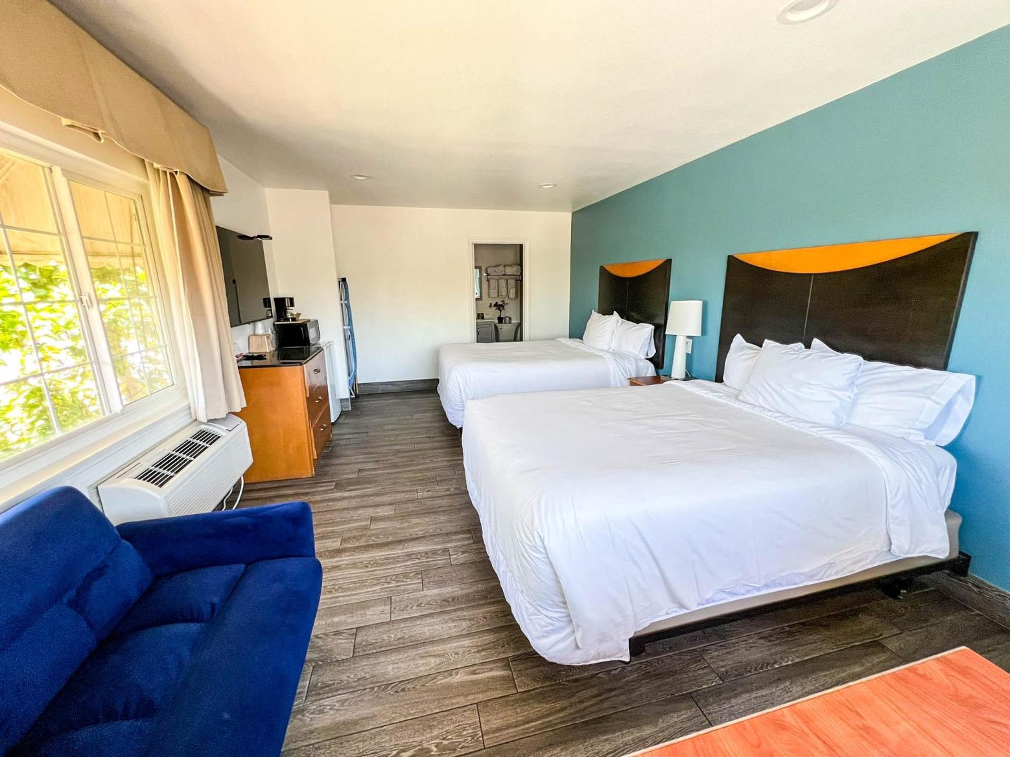 Town And Country Inn Santa Barbara Esterno foto